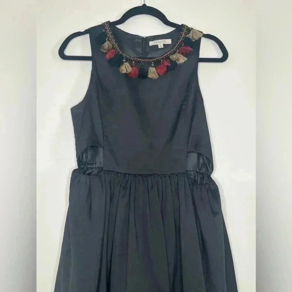 Francesca’s High Low Dress Cutout Waistline Fringes along Neckline and Hemline M - Picture 4 of 14